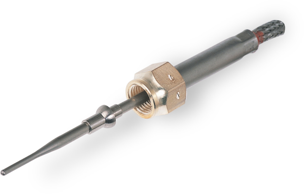 Thermocouples for monitoring temperature in gas engines and fuel cells
